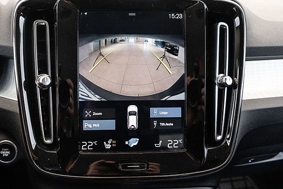 Volvo XC40 29 of 30