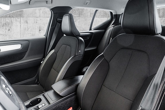 Volvo XC40 18 of 30