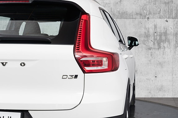 Volvo XC40 11 of 30