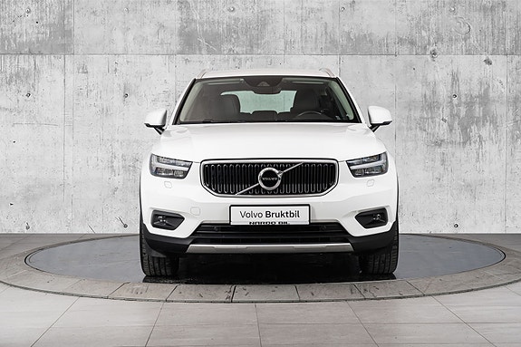 Volvo XC40 4 of 30