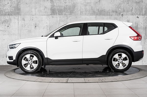 Volvo XC40 7 of 30