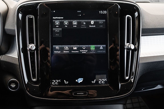 Volvo XC40 27 of 30