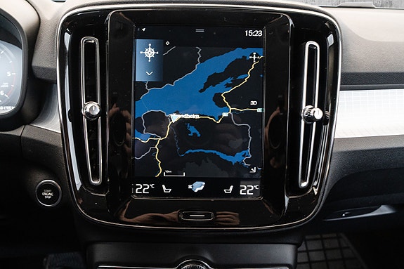 Volvo XC40 25 of 30