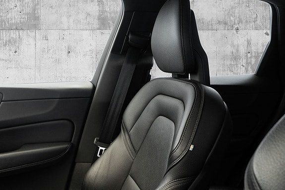 Volvo XC60 20 of 30