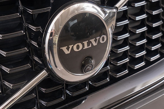Volvo XC90 11 of 30