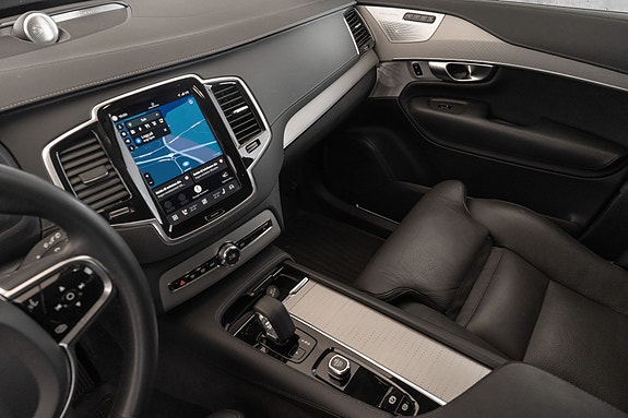 Volvo XC90 17 of 30