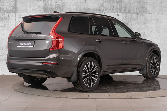 Volvo XC90 7 of 30