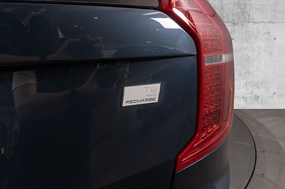 Volvo XC90 12 of 30