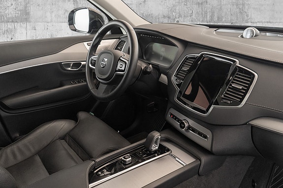 Volvo XC90 28 of 30