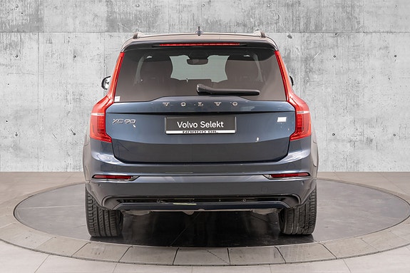 Volvo XC90 6 of 30