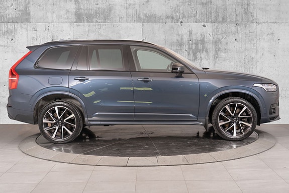 Volvo XC90 8 of 30