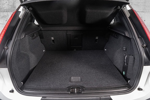 Volvo XC40 28 of 30