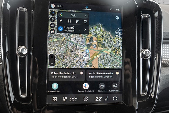 Volvo XC40 16 of 30