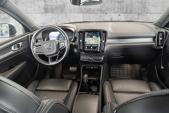 Volvo XC40 26 of 30