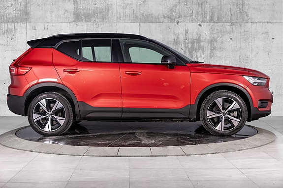 Volvo XC40 11 of 30