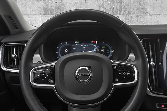Volvo V90 14 of 28