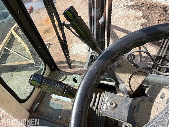 Kalmar DC 4-500 Gaffeltruck 23 of 30