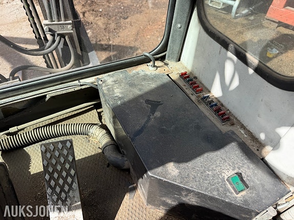 Kalmar DC 4-500 Gaffeltruck 26 of 30