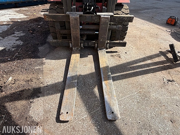 Kalmar DC 4-500 Gaffeltruck 7 of 30