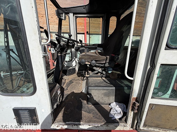 Kalmar DC 4-500 Gaffeltruck 20 of 30