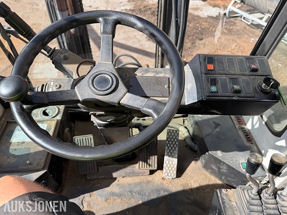 Kalmar DC 4-500 Gaffeltruck 22 of 30