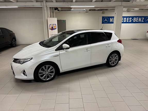 Toyota Auris 29 of 29