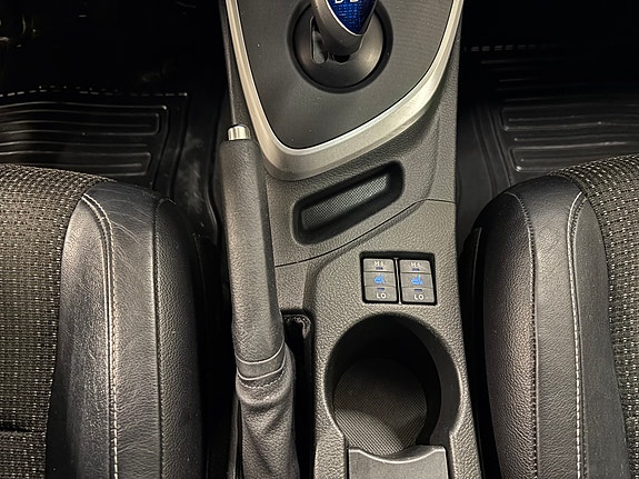 Toyota Auris 17 of 29