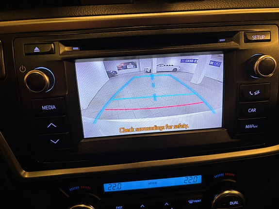 Toyota Auris 14 of 29