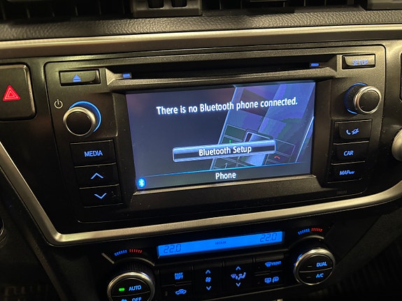 Toyota Auris 12 of 29