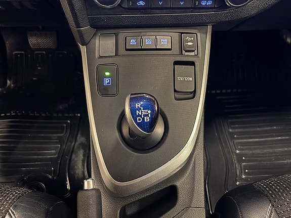 Toyota Auris 16 of 29