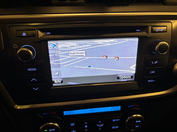 Toyota Auris 13 of 29
