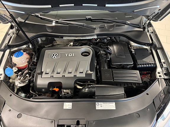 Volkswagen Passat Alltrack 22 of 26