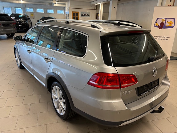 Volkswagen Passat Alltrack 25 of 26