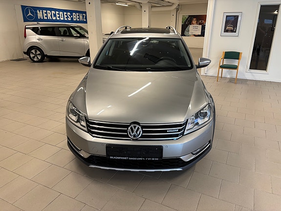 Volkswagen Passat Alltrack 23 of 26