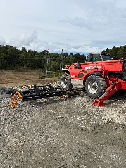 Manitou MT 1740 SLT 2 of 7
