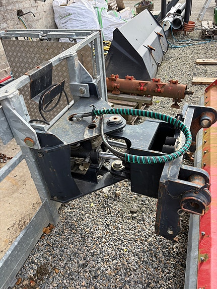 Manitou MT 1740 SLT 4 of 7