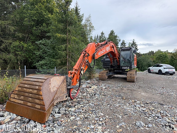 Hitachi ZX225USRLC-6 beltegraver – 7 224 timer – Rototilt R6 – Xsite PRO maskinstyring 2 of 30