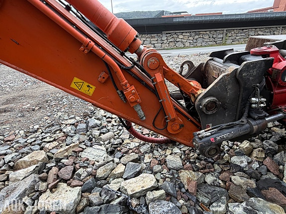 Hitachi ZX225USRLC-6 beltegraver – 7 224 timer – Rototilt R6 – Xsite PRO maskinstyring 14 of 30