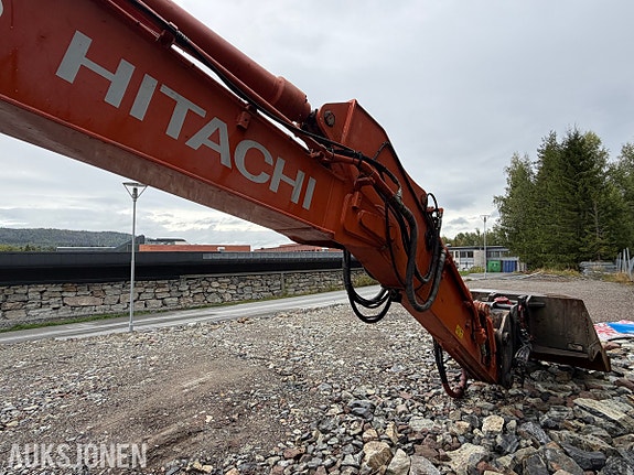 Hitachi ZX225USRLC-6 beltegraver – 7 224 timer – Rototilt R6 – Xsite PRO maskinstyring 13 of 30
