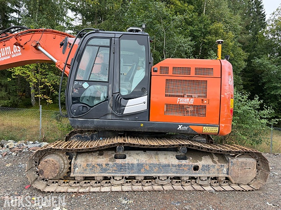 Hitachi ZX225USRLC-6 beltegraver – 7 224 timer – Rototilt R6 – Xsite PRO maskinstyring 4 of 30