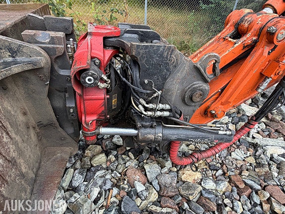Hitachi ZX225USRLC-6 beltegraver – 7 224 timer – Rototilt R6 – Xsite PRO maskinstyring 20 of 30