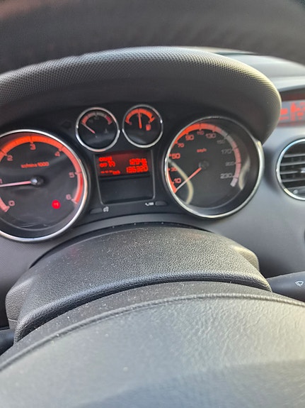 Peugeot 308 14 of 18