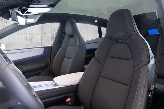 Polestar 4 17 of 30
