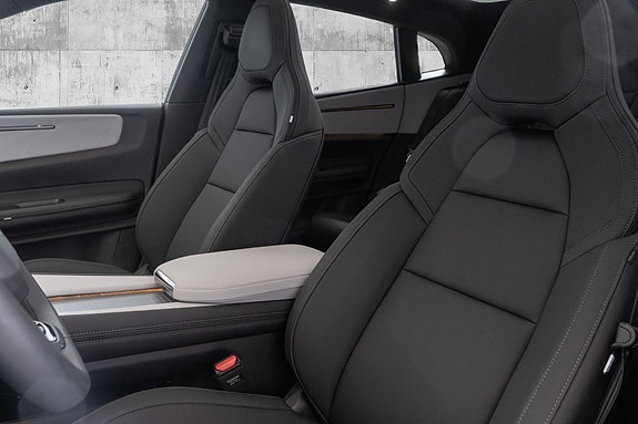 Polestar 4 17 of 30