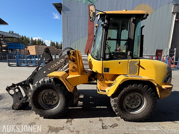Volvo L35 hjullaster / 15 634 timer / Med skuffe / Sertifisert 2 of 30