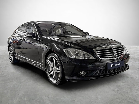 Mercedes-Benz S320 7 of 30