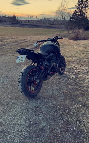 Yamaha MT-07 4 of 4