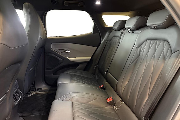 Ford Explorer 17 of 24