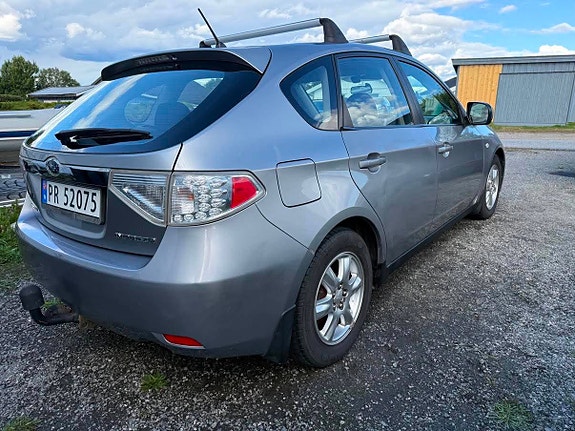 Subaru Impreza 6 of 23