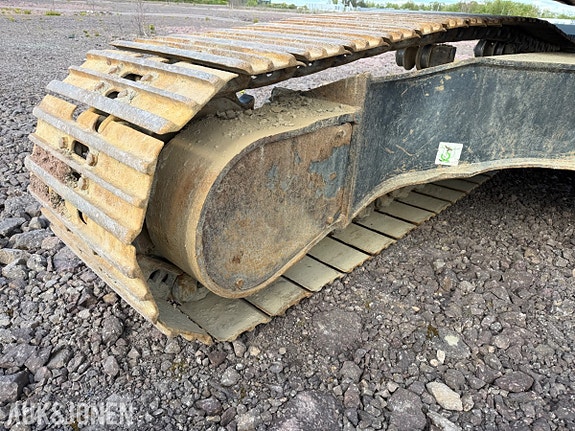 Komatsu HB215LC-3 HYBRID | ROTOTILT R6 | XSITE PRO | GJERSTAD SKUFFE | 23 TONN 22 of 30